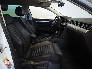 Kombi Volkswagen Passat 15 av 23