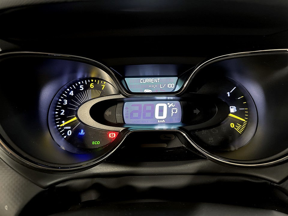 Bild på Renault Captur 1.2 TCe EDC 120hk Aut DRAGKROK BACKKAMERA GPS