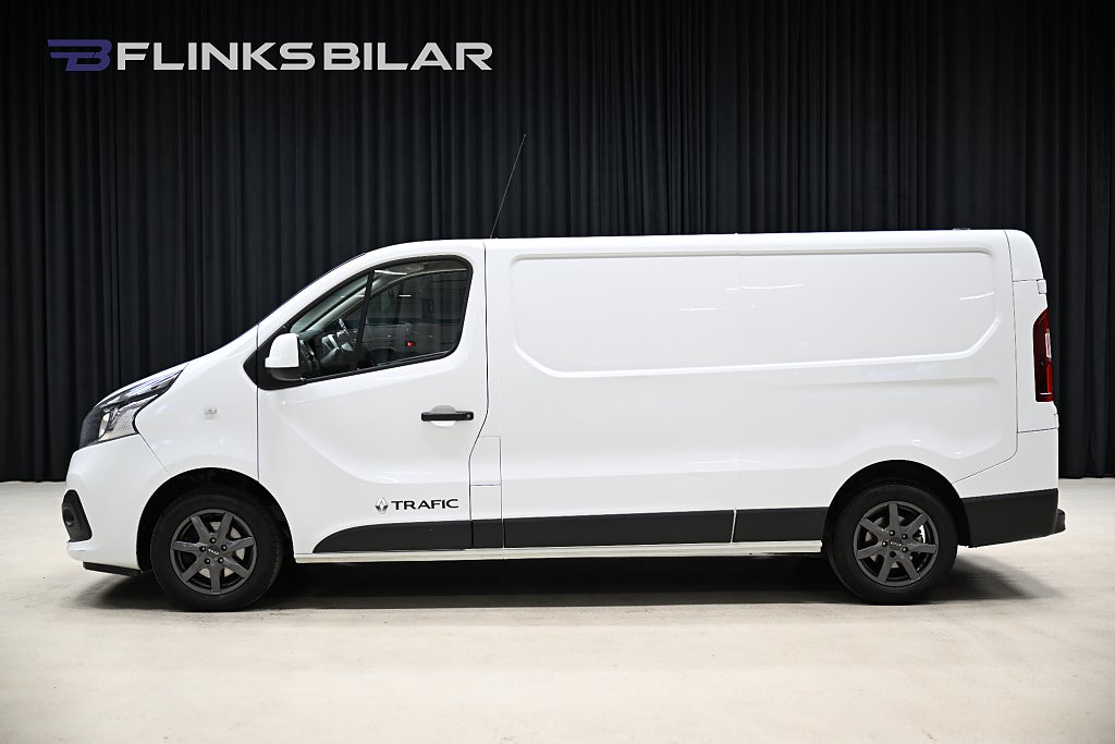 Renault trafic dCi 125HK L2 Drag|FjärrstyrdDieselvärmare|GPS|Backkamer