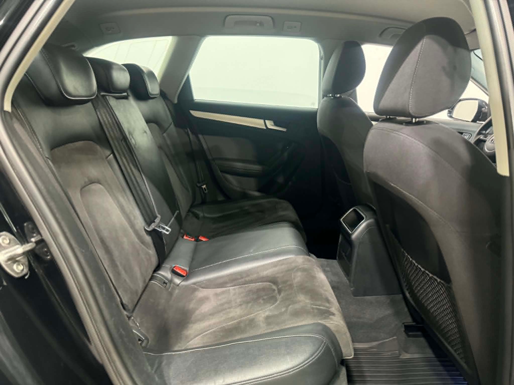 Audi A4 2015, bild 6/44