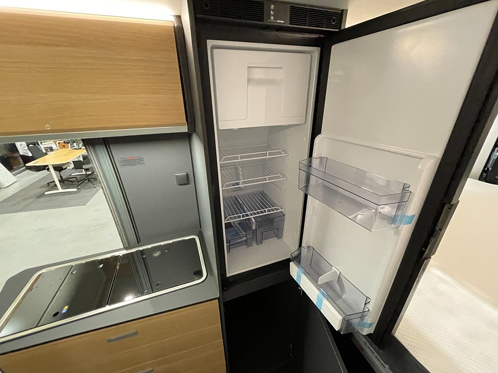 Adria Twin 640 SGX /Automat /höj & sänkbar säng/Multimedia/ - Adria