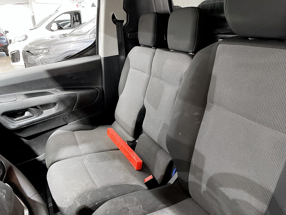 Bild på Peugeot Partner PRO+ 1.5 BHDi 130hk Aut L2 DRAG B-KAMERA 