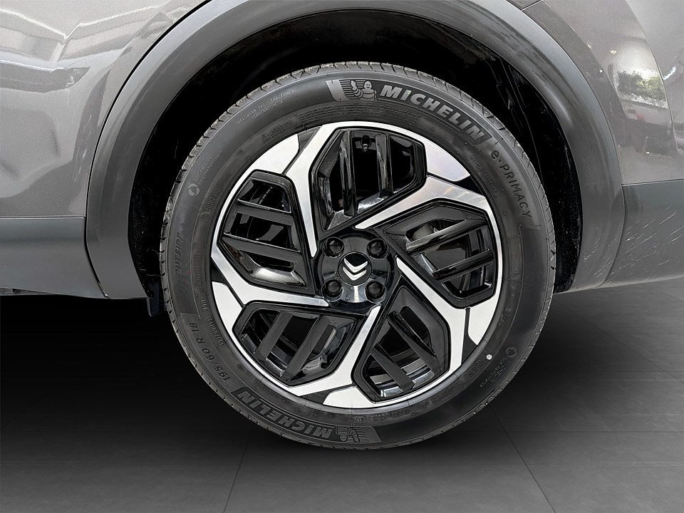 Bild på Citroën C4 X Shine 1.2 PT 130hk Aut - 360,CARPLAY,NAV