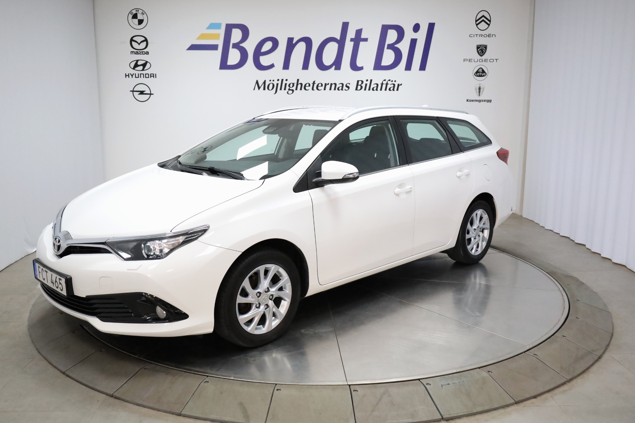 Toyota Auris 2015, kuva 4/10