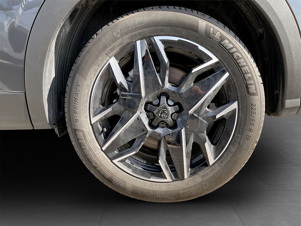 Bild på Peugeot 5008 GT 1.2 PT 130hk Aut 7-SITS B-KAMERA