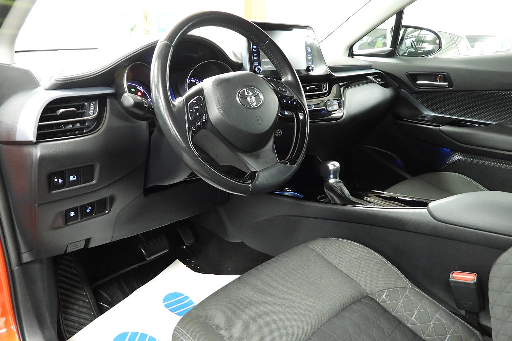 Toyota C-HR Hybrid CVT, 122hk, 2021