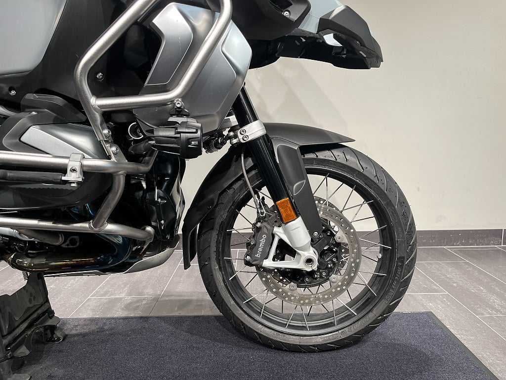BMW R1250GSA / 3st väskor/Service avt. /Förlängd garanti