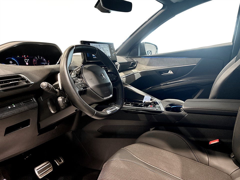 Bild på Peugeot 5008 GT 1.2 PT 130hk Aut 7-SITS 360-KAMERA CARPLAY