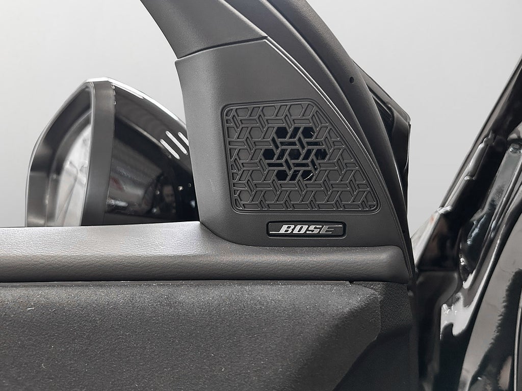 Nissan Ariya 2024 - miniatyr 14
