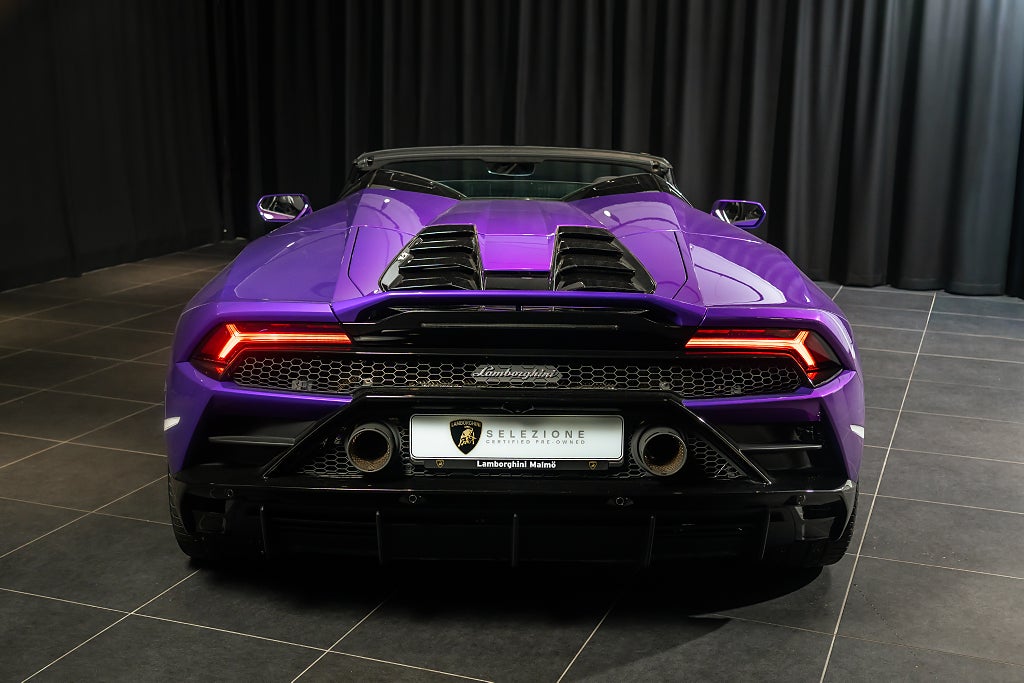 Gallery image 4 of 18