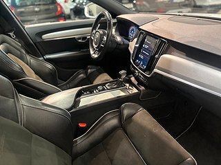 Volvo S90 D5 AWD R-Design Drag Pano Kamera Dvärm GPS VoC SoV