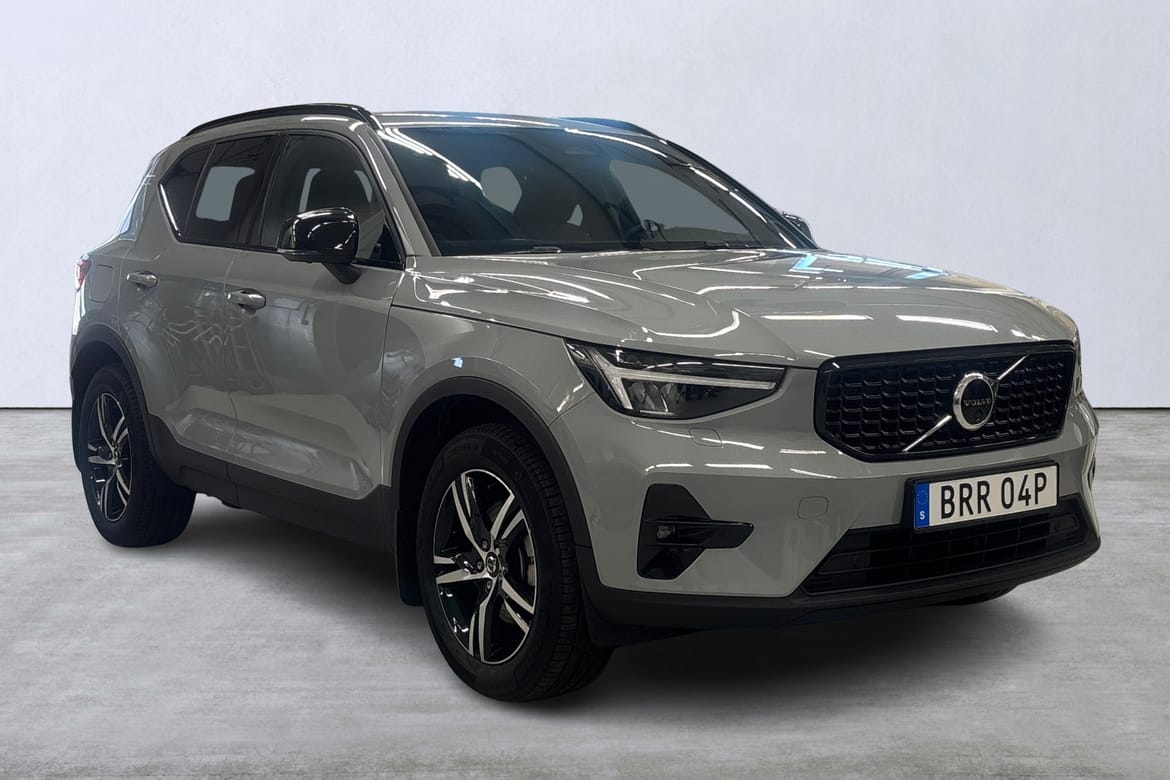 Volvo XC40 B3 FWD Bensin Plus Dark 2025, bild 6/10