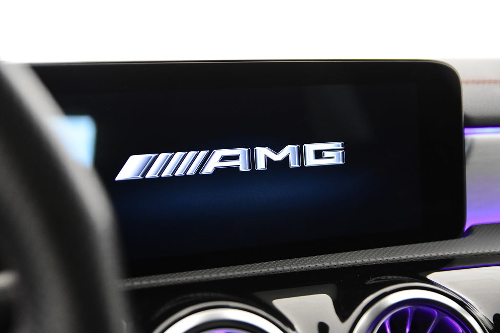 Mercedes-Benz CLA35 2022 - miniatyr 24
