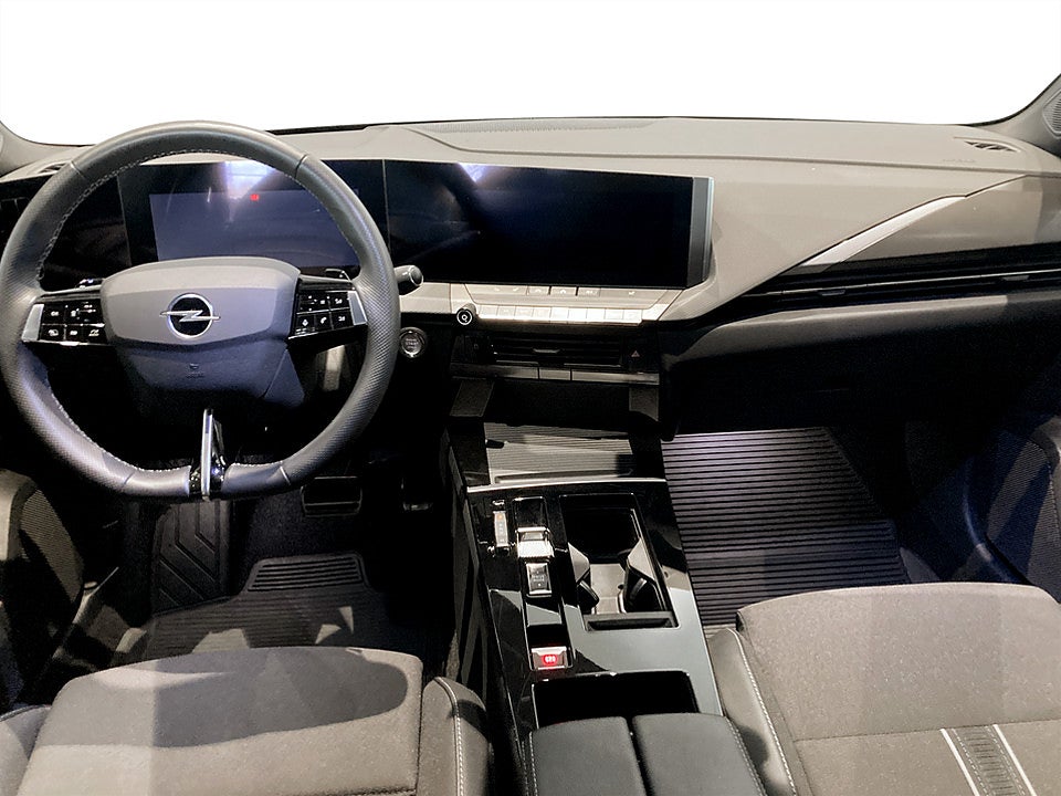 Bild på Opel Astra GS Sports Tourer 1.2 Turbo 130hk AUT