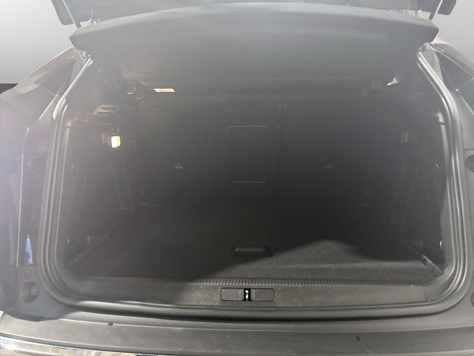 Bild på Peugeot 3008 GT 1.2 PT 130hk Aut B-KAMERA CARPLAY