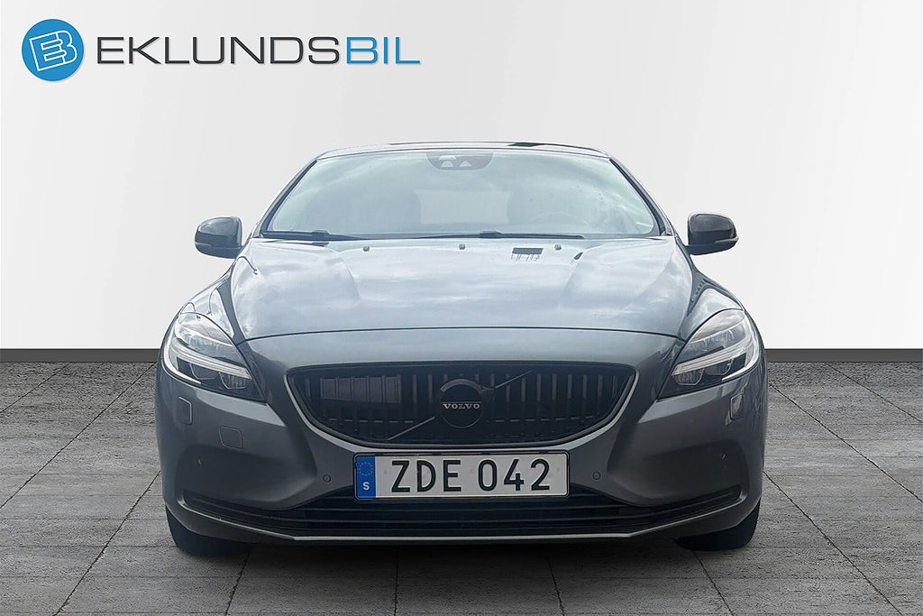 Volvo V40 2018