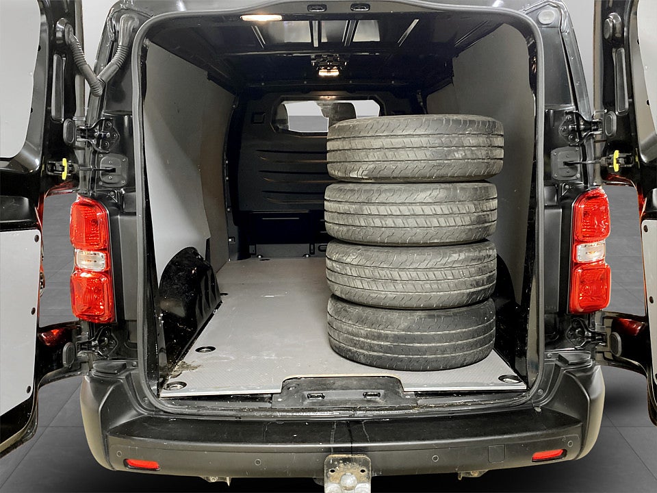 Bild på Citroën Jumpy Business Premium 2.0 BHDi 145hk Aut L3 B-KAMERA DRAG