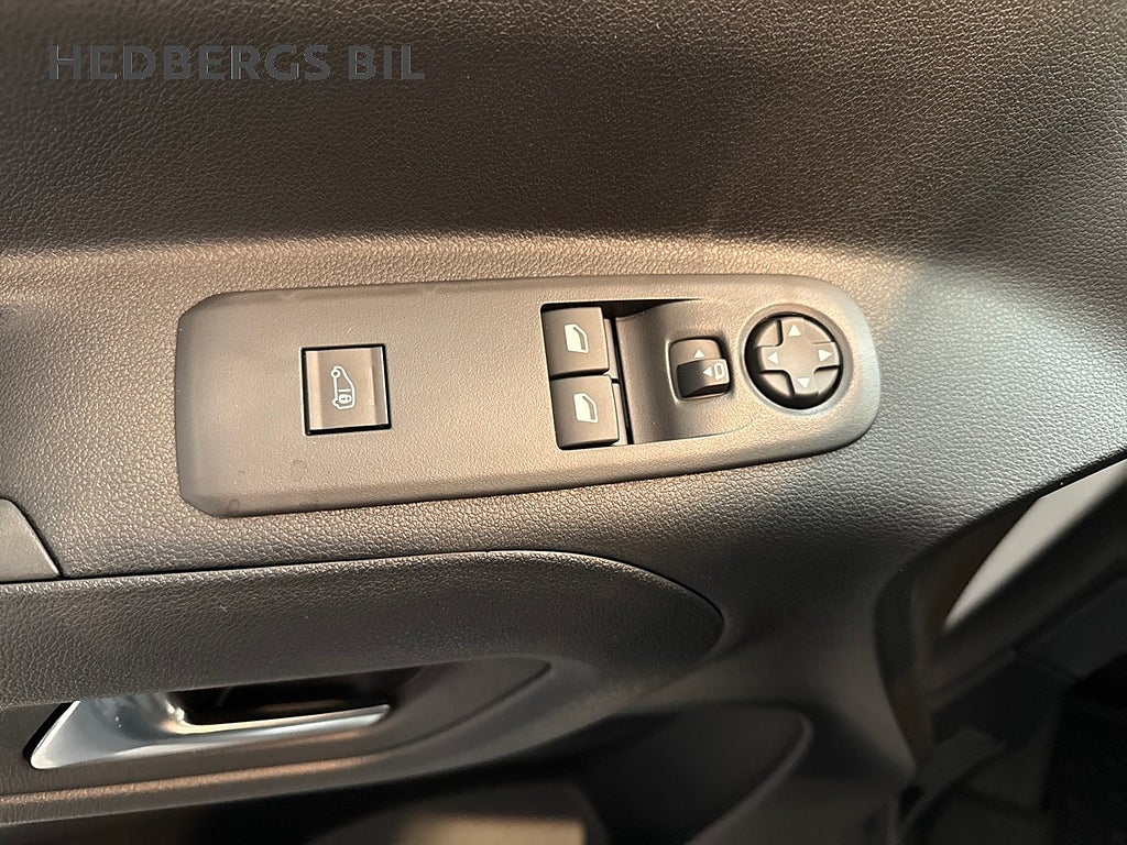 Opel Combo  L2 1.5 BlueHDi 130HK AUT thumbnail