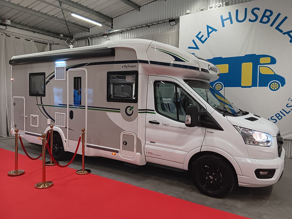 Chausson 720 Titanium Ultimate Golvvärme Solcell Backkamera KA