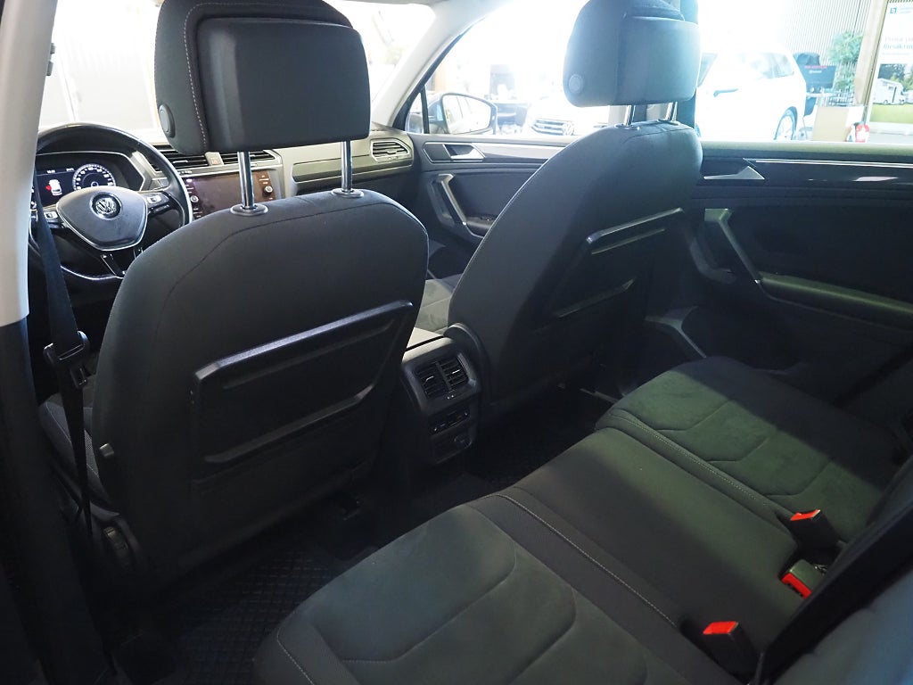 Volkswagen Tiguan TDI 190hk GT 4M R-Line | D-värm | Drag | Cockpit |