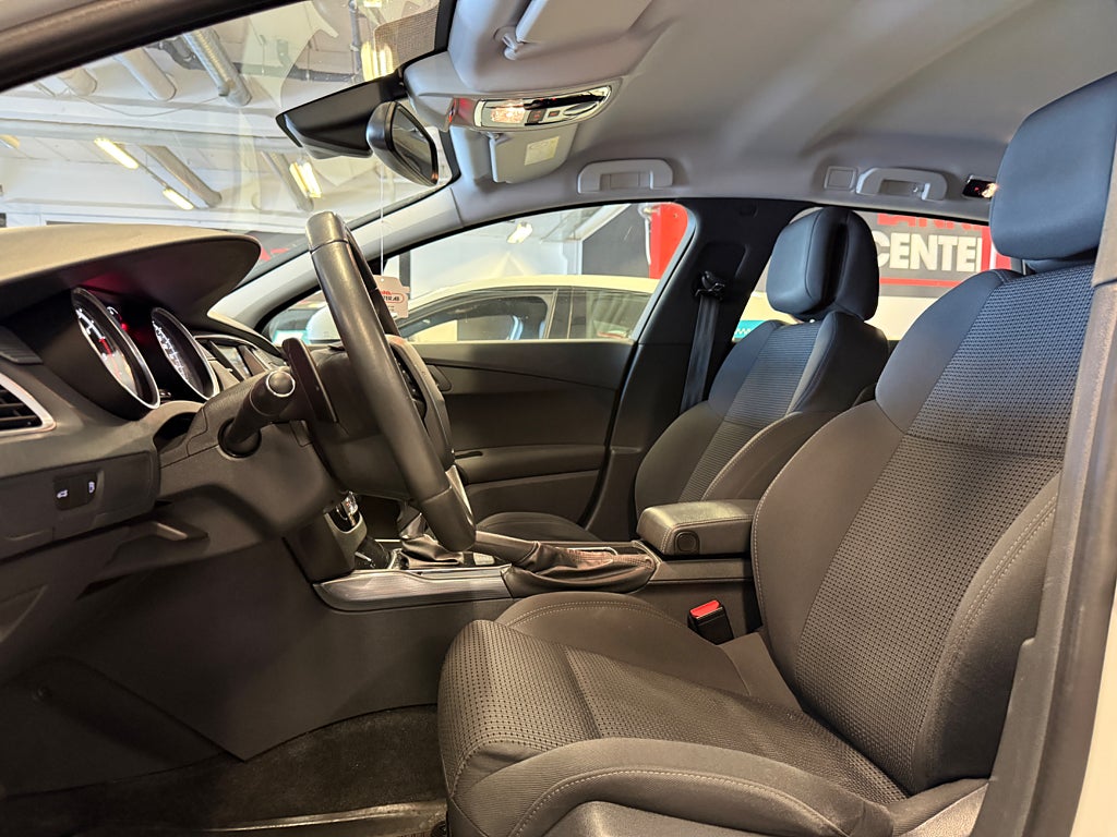 Peugeot 508 2017 - miniatyr 16
