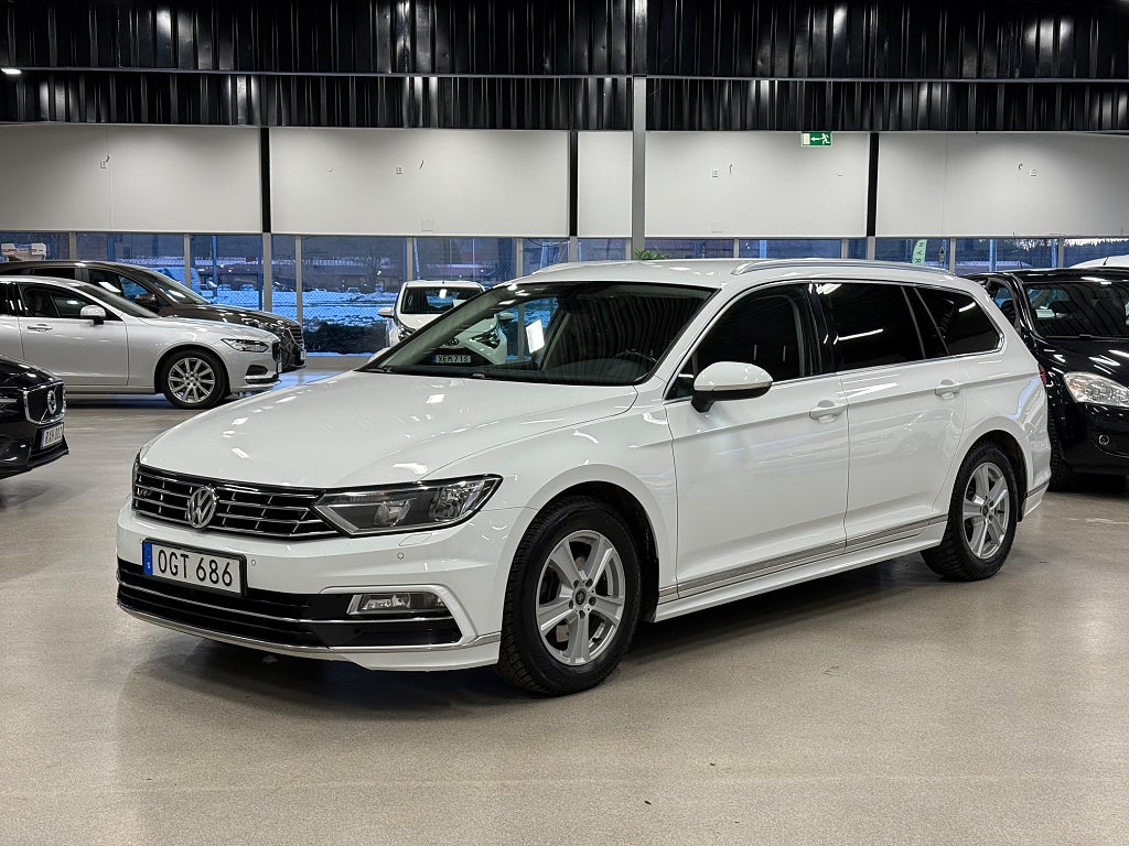 Volkswagen Passat Sportscombi 2.0 TDI GT R-Line Drag Backkamera 