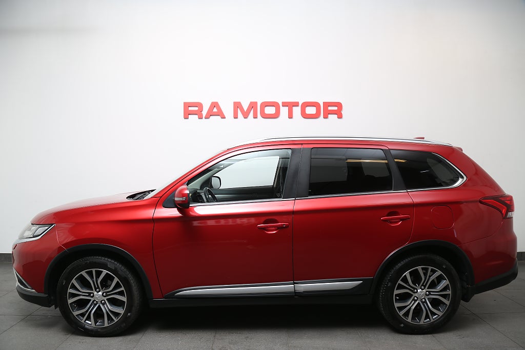 Mitsubishi Outlander 2,0 MIVEC 150hk CVT Komfort 7-Sits 2017