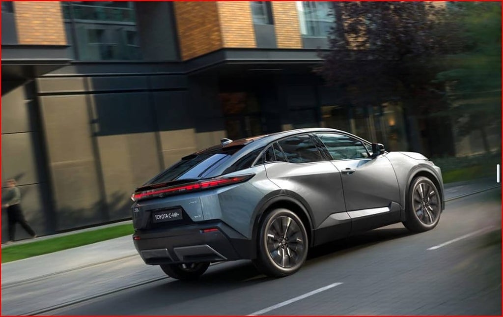 Toyota C-HR ACTIVE AWD 20