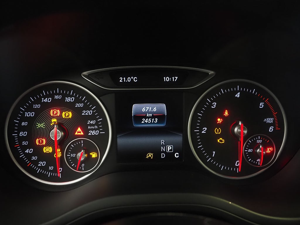 Mercedes-Benz B 180 d 7G-DCT Urban Låga mil! 2016