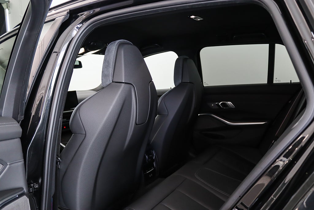 BMW M3 Competition Touring xDrive ULTIMATE MOMS Kolfiber H/K