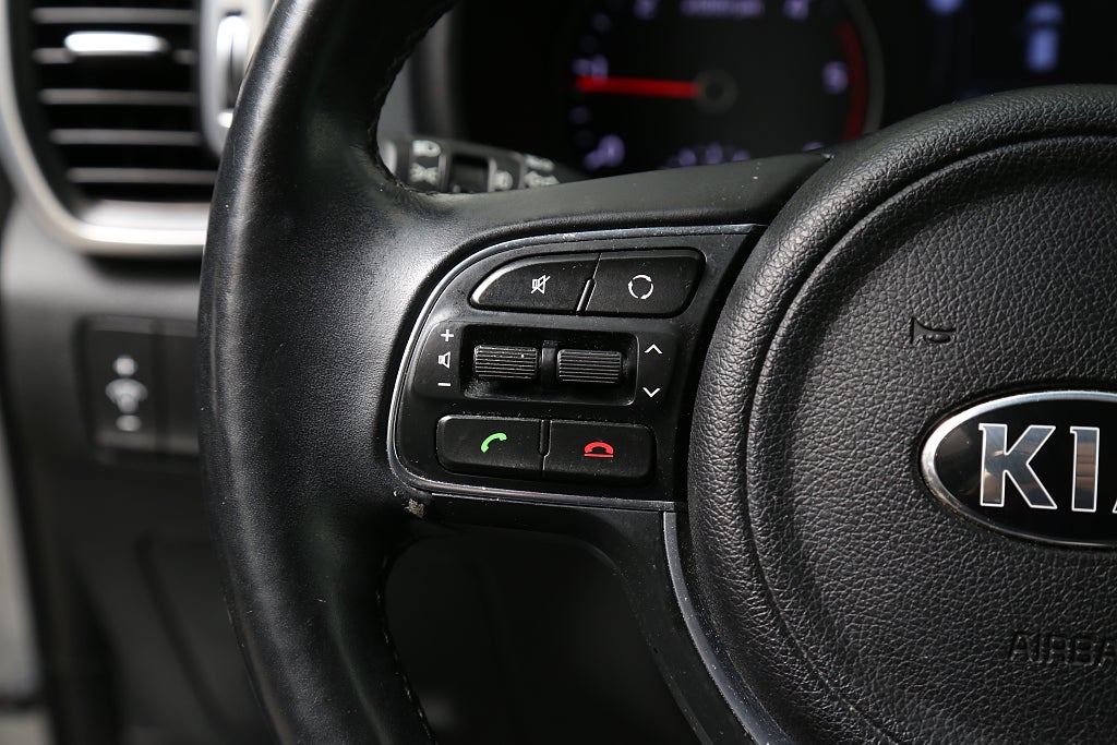 Kia Sportage 1,7 CRDi 115hk Advance Navi Kamera Drag