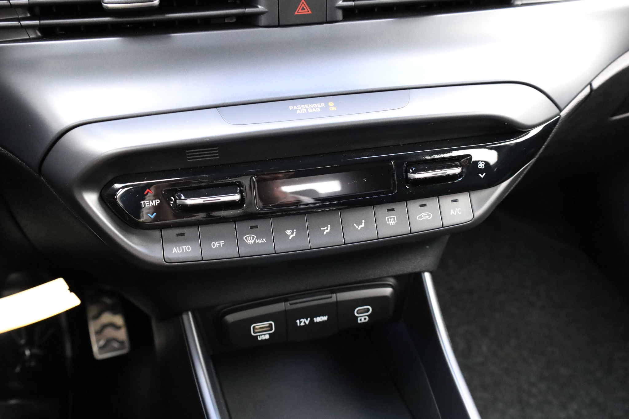 Hyundai Bayon 1.0 T-Gdi Essential 2027, bild 7/10