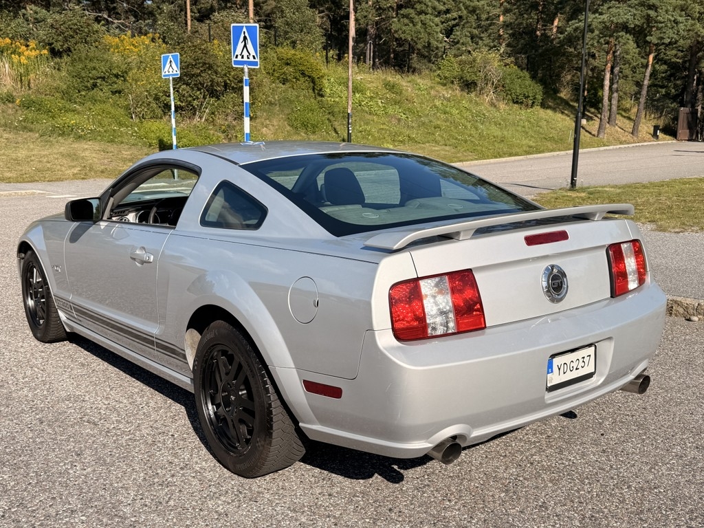 Ford Mustang GT 2007, photo 3/40