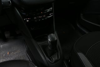 Halvkombi Peugeot 208 20 av 22