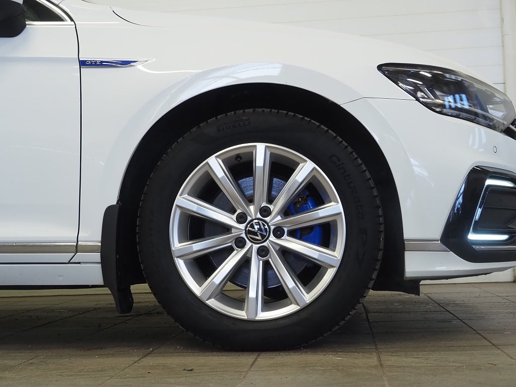 Volkswagen Passat SC GTE 1.4 TSI Plug-in Drag Cockpit Värmare Keyless GPS 2021