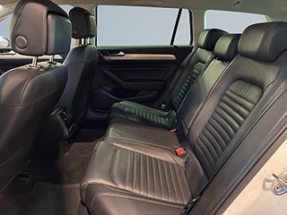 Volkswagen Passat Alltrack 2.0 TDI 4M Alltrack Drag Värmare Kamera Skinn S&V – bild 10