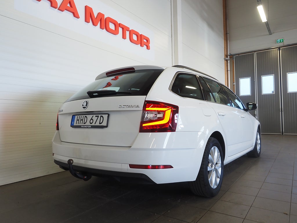 Skoda Octavia Kombi 1.5 TSI 150hk Ambtion | Drag | Värmare | 2020
