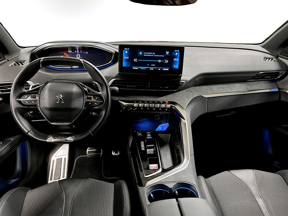 Bild på Peugeot 5008 GT 1.2 PT 130hk Aut 7-SITS B-KAMERA CARPLAY