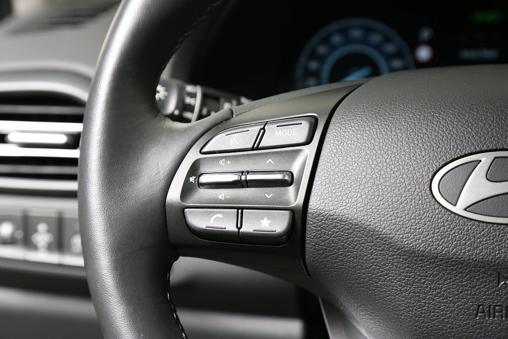 Hyundai i30 1,0 T-GDi MHEV Essential Kombi Aut Navi Kamera