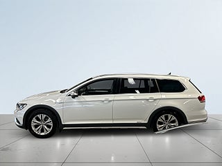 Volkswagen Passat Alltrack 2.0 TDI 4M DSG Drag/Kamera/Dvärm/LEDramp/Skinn/S&V-Däck – bild 4