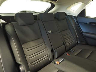 SUV Lexus NX 16 av 24