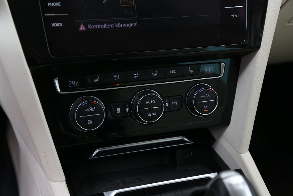 Volkswagen Passat Alltrack 2,0 TDI 190hk 4M Executive DSG Navi Skinn Värmar 2018