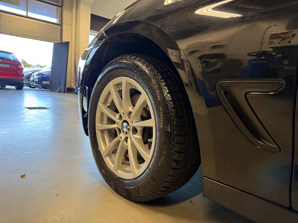 BMW 320d 2015 - miniatyr 11