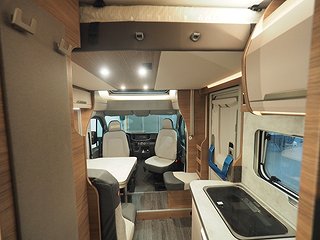 Husbil-halvintegrerad Knaus VanWave 640 MEG Vansation 23 av 31