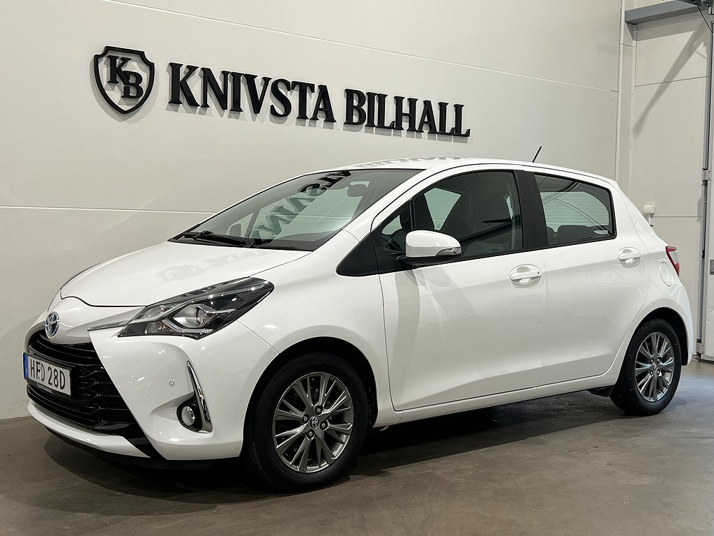 Toyota Yaris Hybrid e-CVT Active 4,95% KAMPANJ Navi 101hk