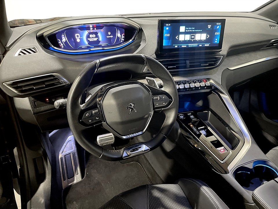 Bild på Peugeot 3008 GT 1.2 PT 130hk Aut - B-KAMERA, CARPLAY