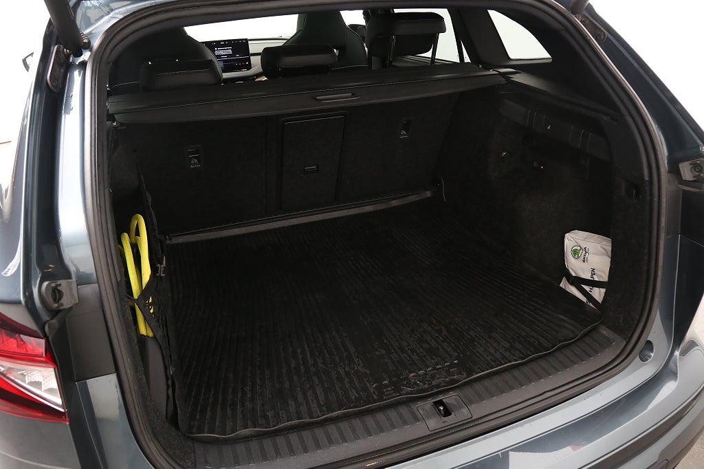 Skoda Enyaq iV 80 Sportline 204hk Panorama Head-up 360° Dragkrok 2022