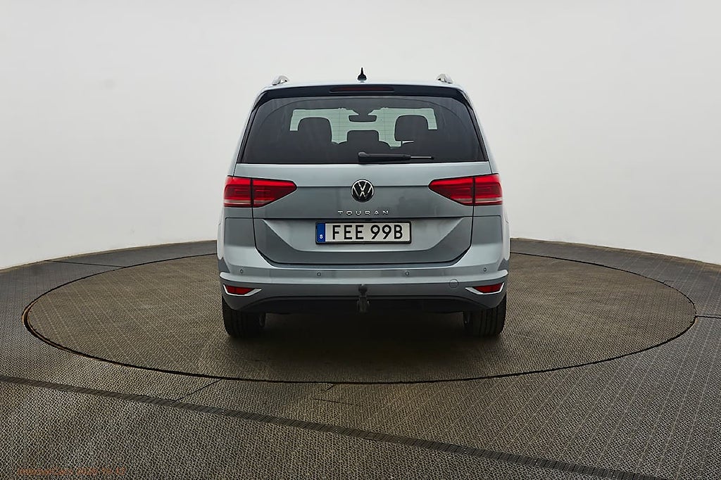 Volkswagen Touran 7-seater 1.5 TSI 150hk drag, värmare, kamera