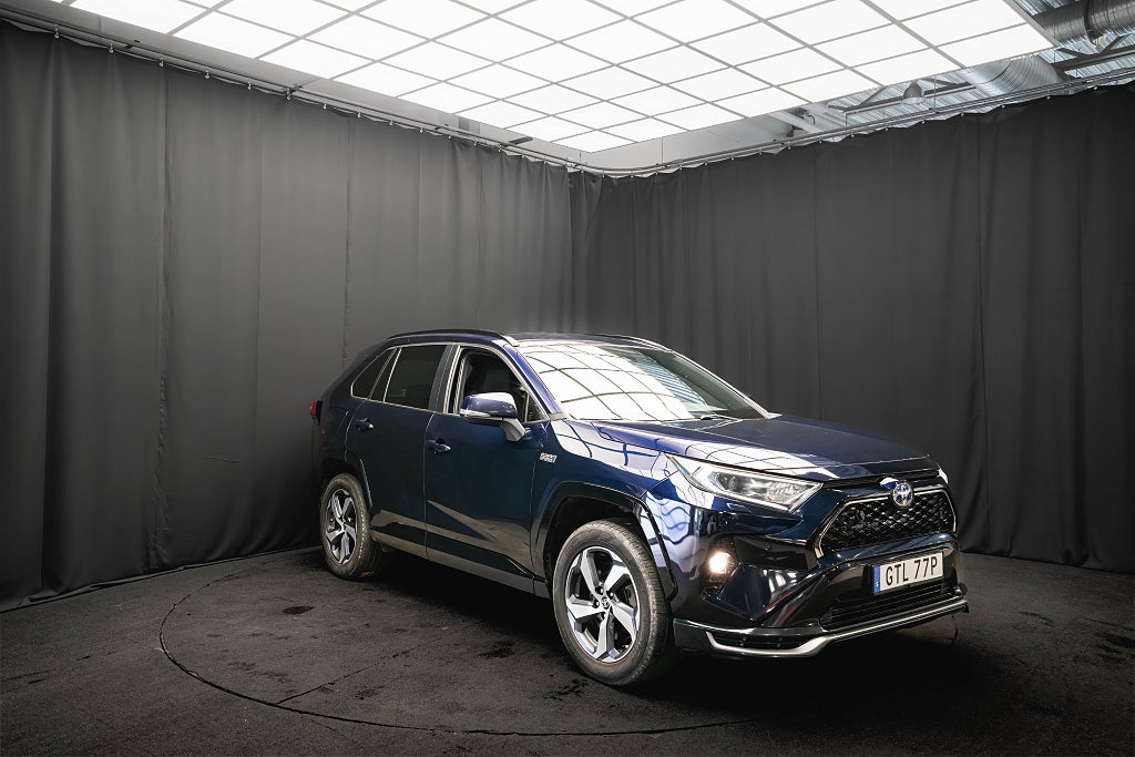 Toyota RAV4 Plug-in AWD LAUNCH DRAG KAMERA M&K-VÄRMARE 1-ÄGARE MOMS