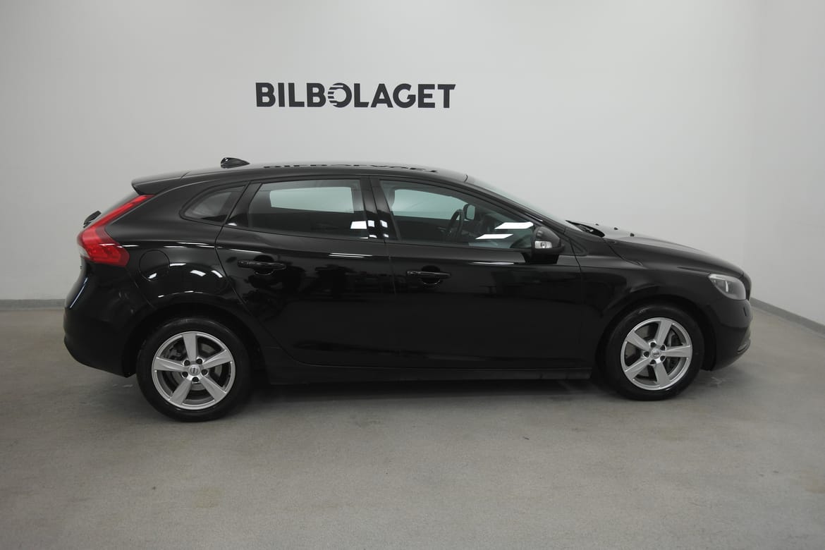 Volvo V40 D2 Business 2017, photo 3/10